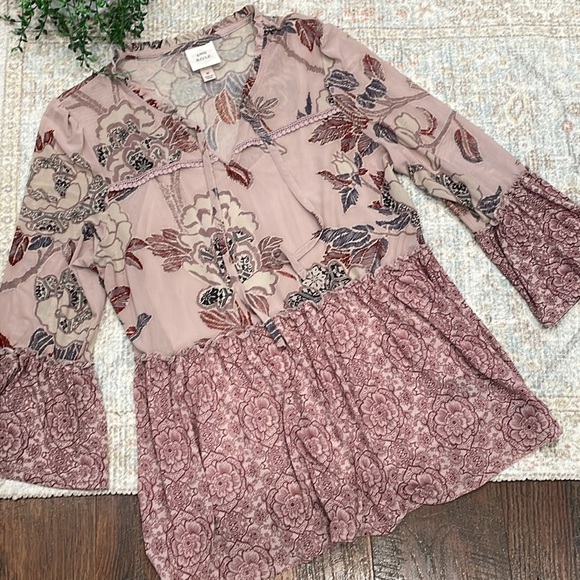 Knox Rose top - Picture 3 of 10